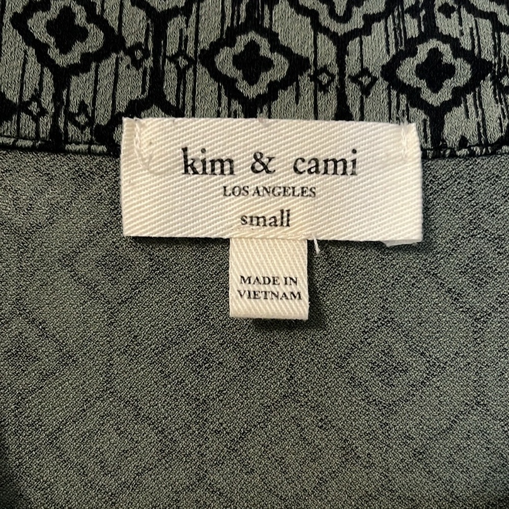 Kim & Cami Green Black Geometric Blouse Top Size S - Picture 2 of 8